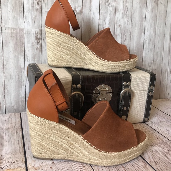 Steve Madden Shoes - Steve Madden Wedge. Brown. Size: 9.5 M